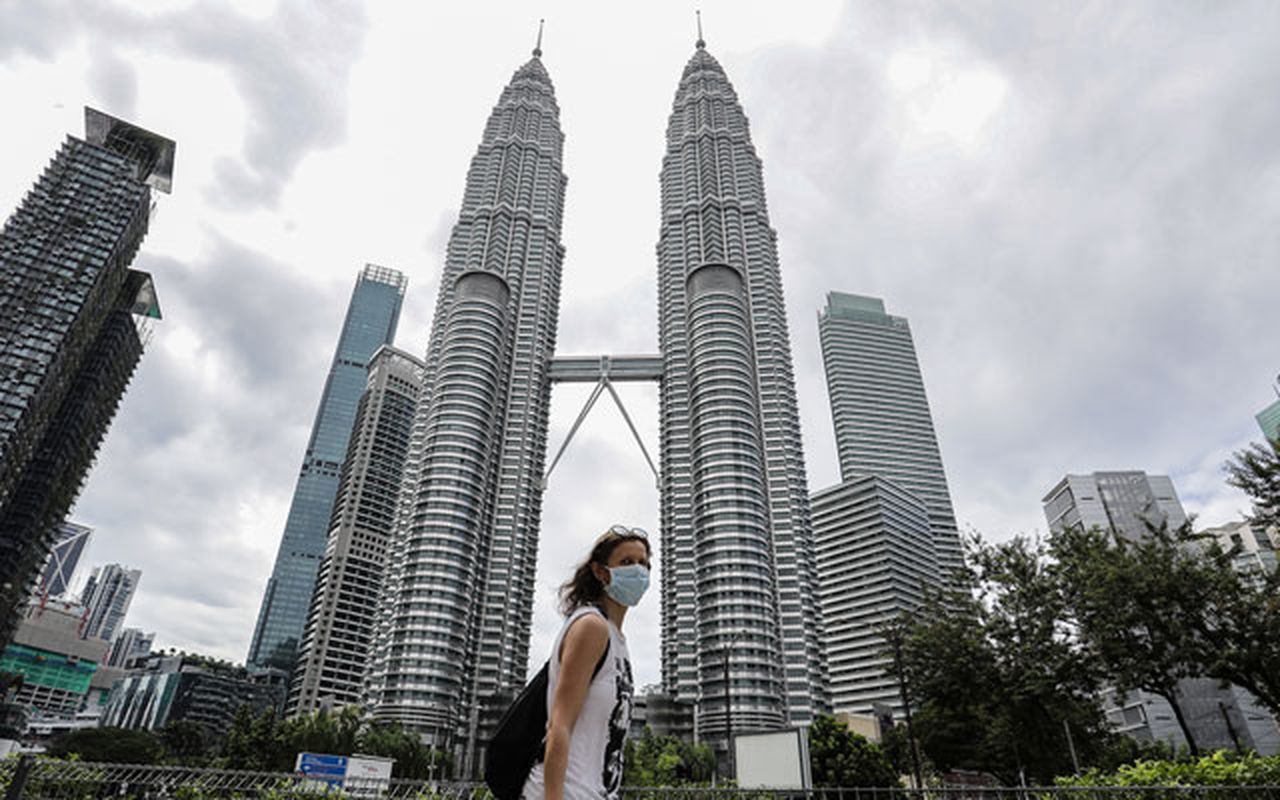 Malaysia’s exports fall to the lowest level in 11 years