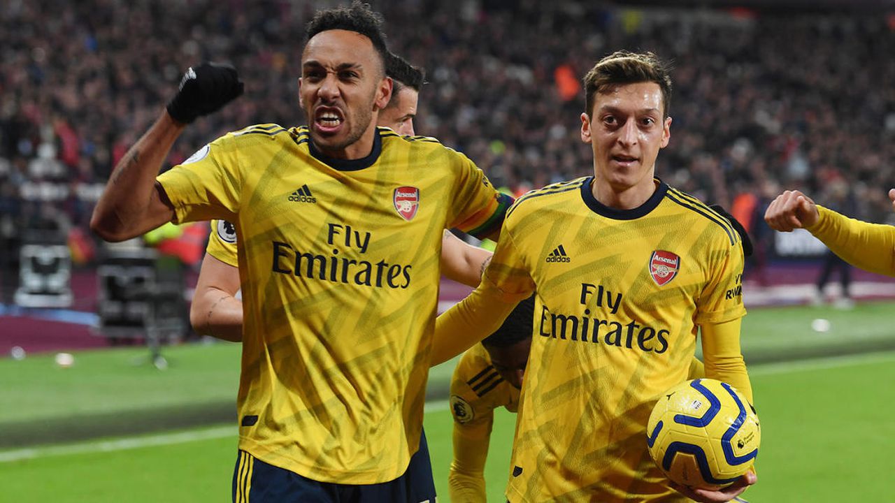 This is Arsenals first win with their interim manager, image via Getty Images