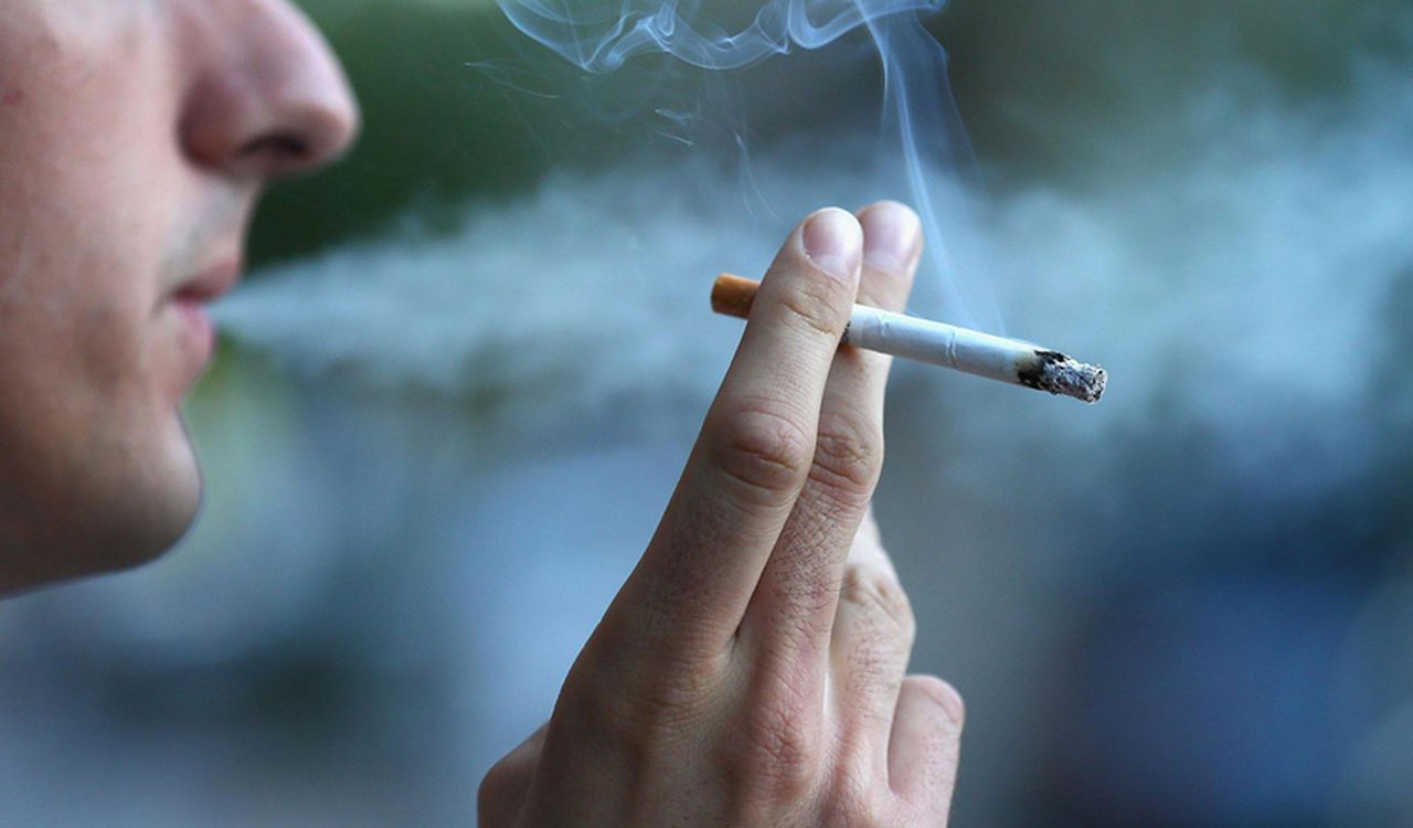 The repairs are only made if the person fully stops smoking, image via Getty Images