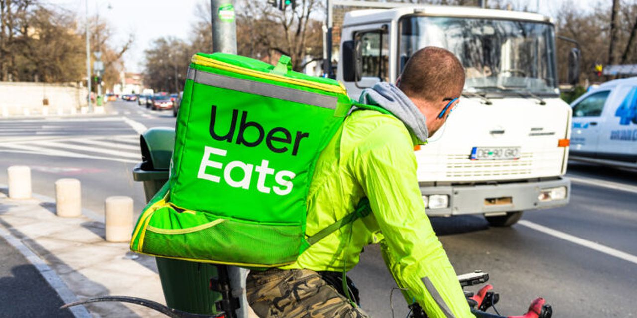 Uber’s attempt to buy Grubhub comes under fire