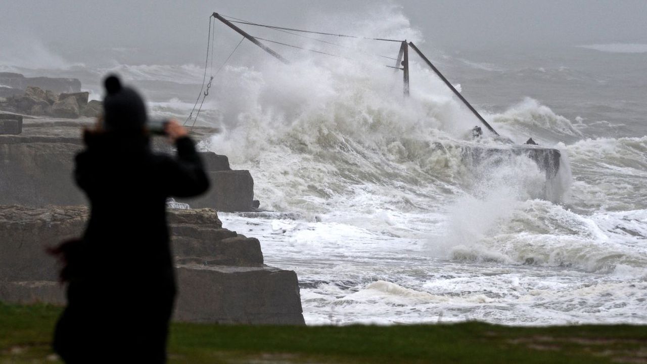 Storm Ciara strikes UK, gales and heavy rains wreak havoc. Image via CNN.
