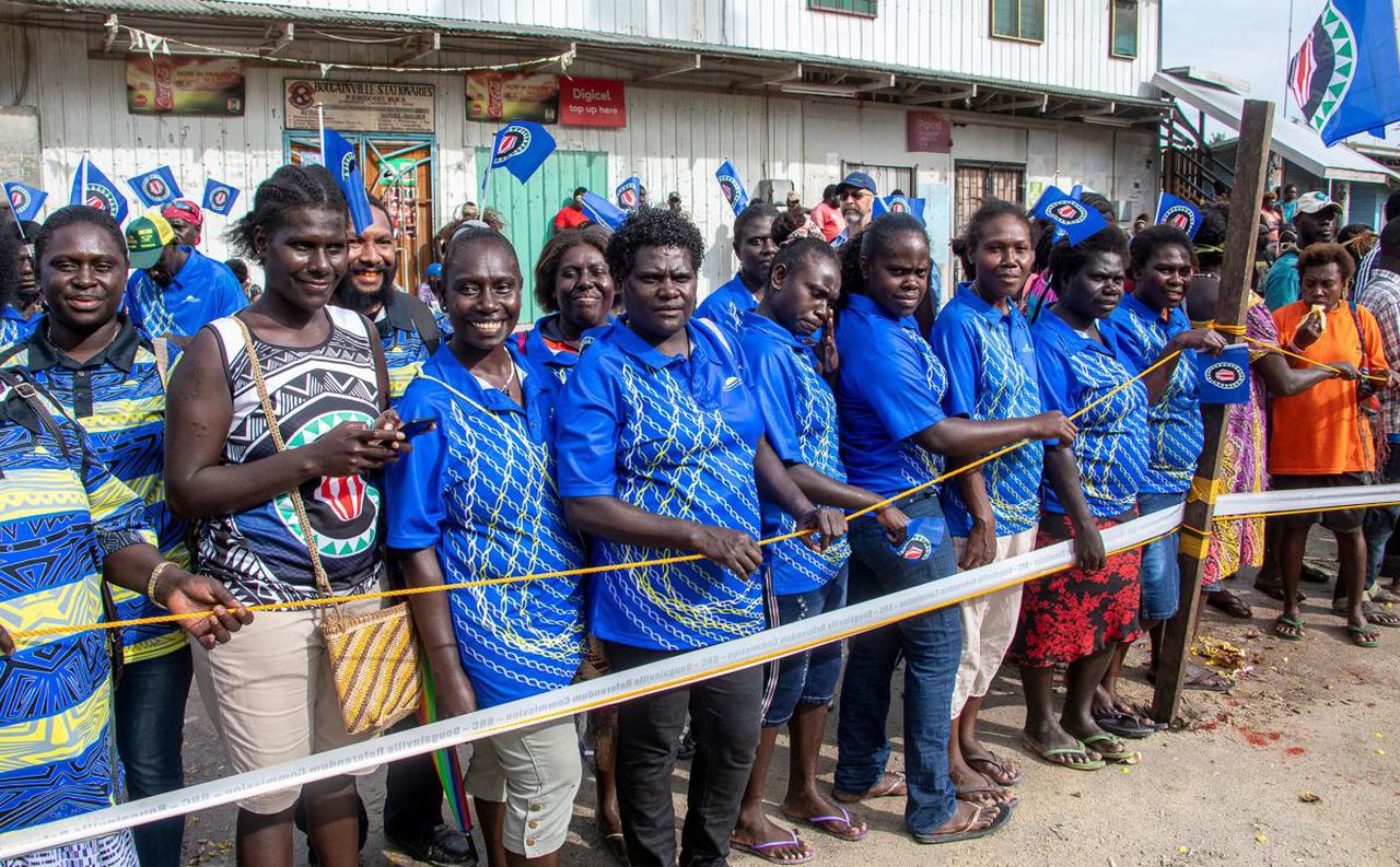 Bougainville residents vote on independence from Papua New Guinea. Image via AFP.
