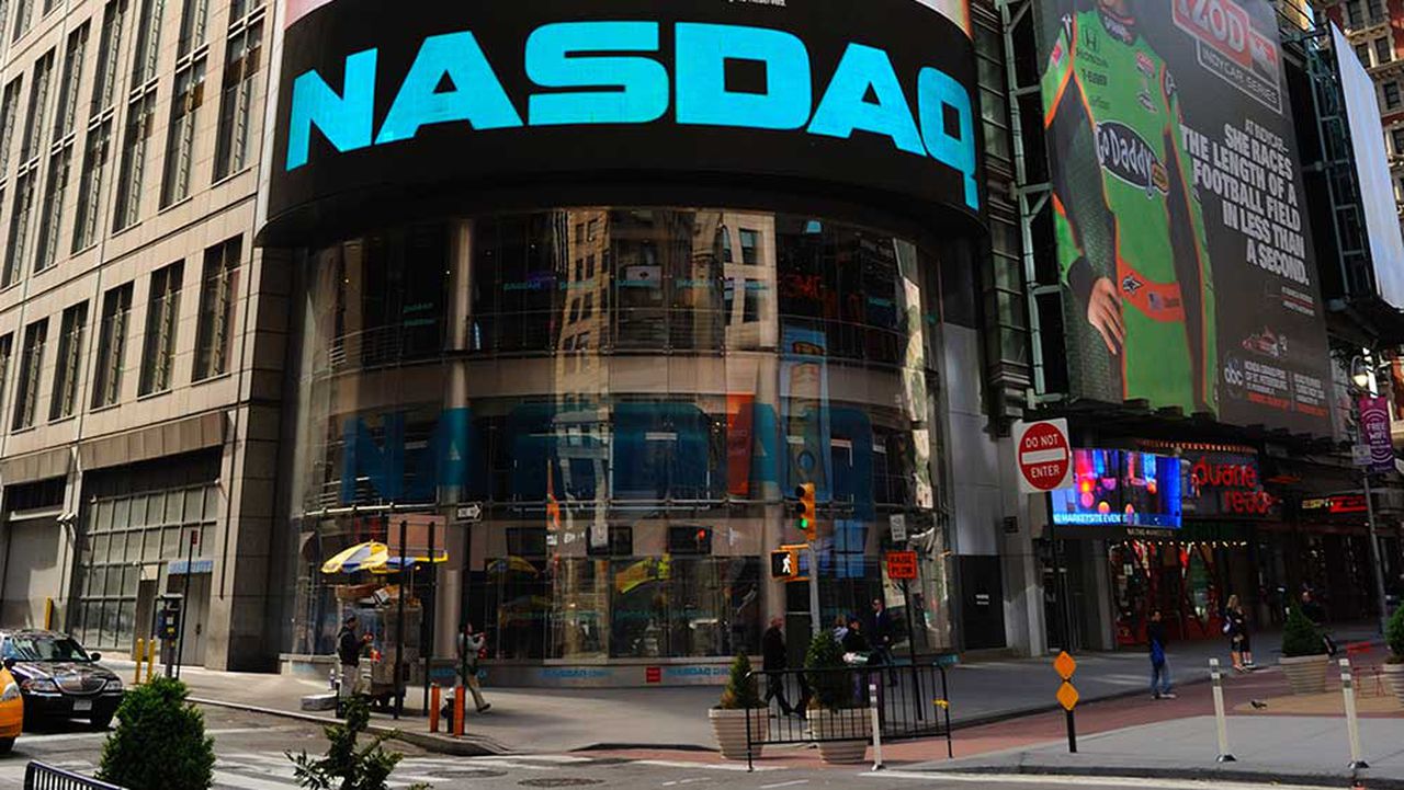 Dow Jones Jumps 200 Points, Helped By Bullish Gain For Apple Stock; Nvidia, AMD Lead Nasdaq 100