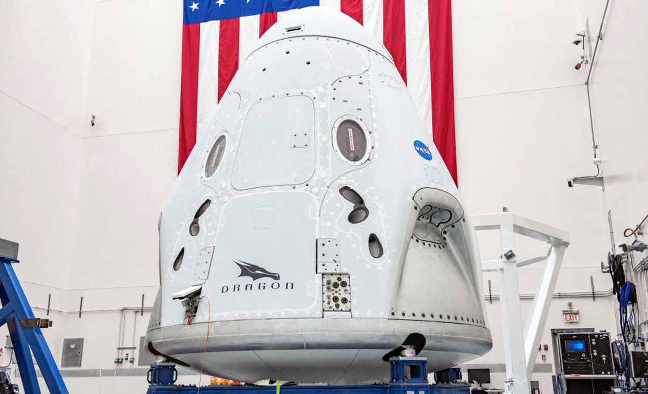 SpaceX and NASA push next astronaut launch to late October