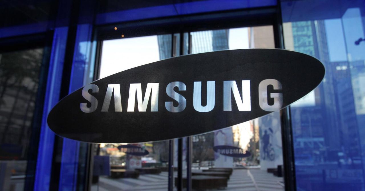 Samsung records second consecutive year of declining profits. Image via Samsung.