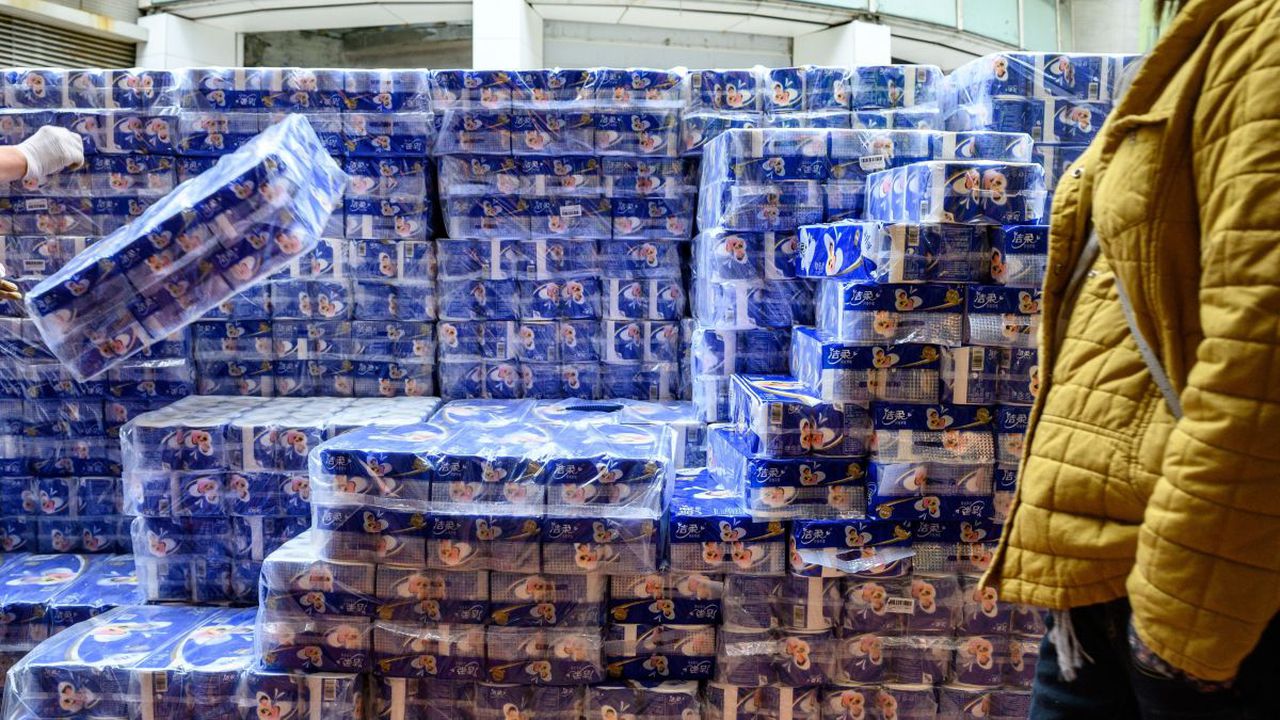 600 toilet rolls stolen from Hong Kong supermarket due to shortages caused by coronavirus fears. Image via CNN.