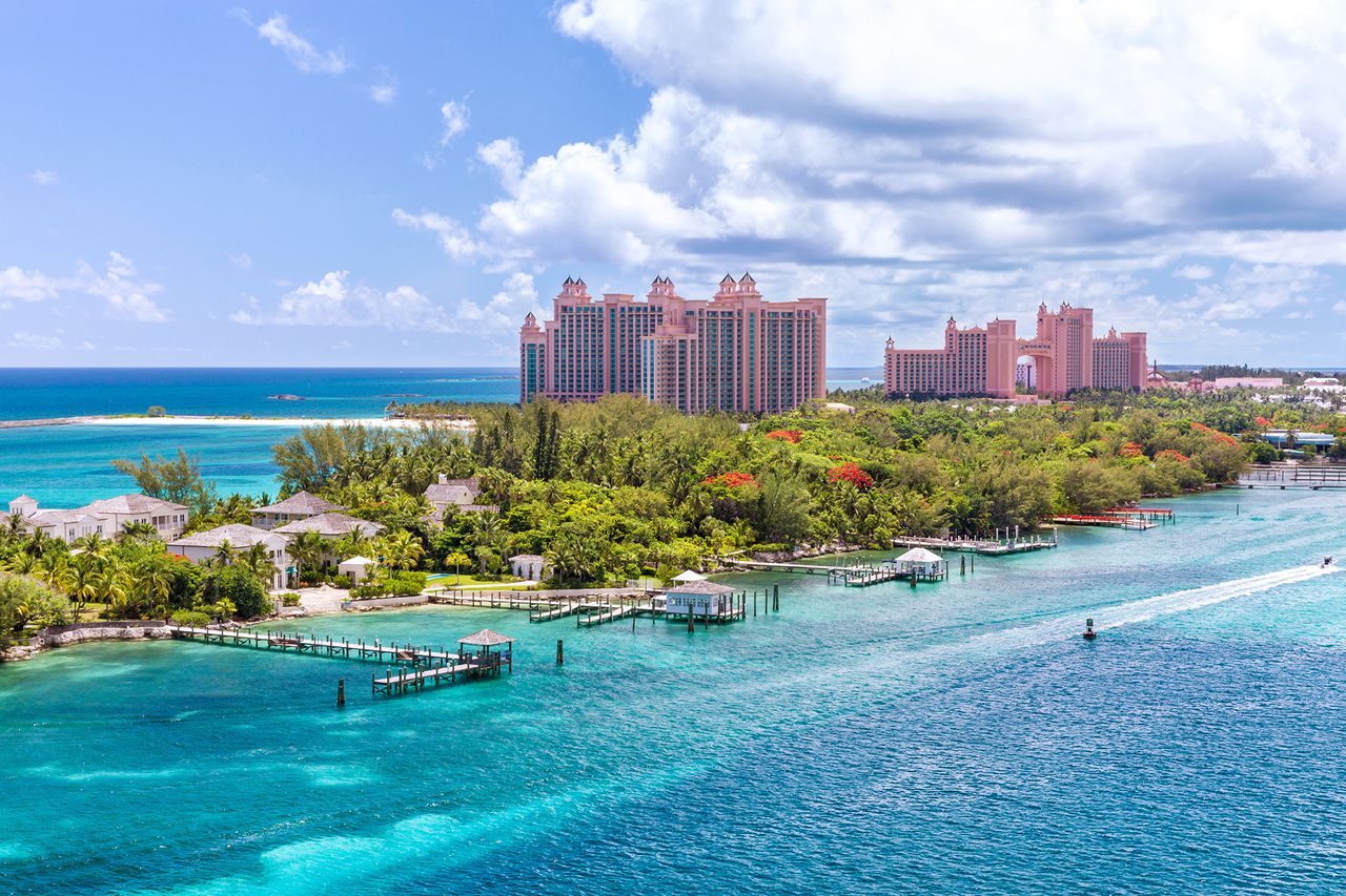 Bahamas banned US tourists to prevent further coronavirus spread