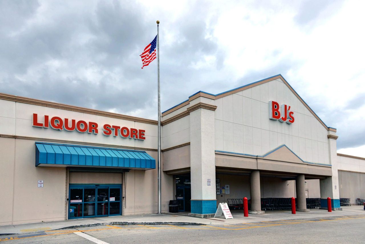 BJ’s Wholesale Club offering free membership, reserved hours for first responders and healthcare workers
