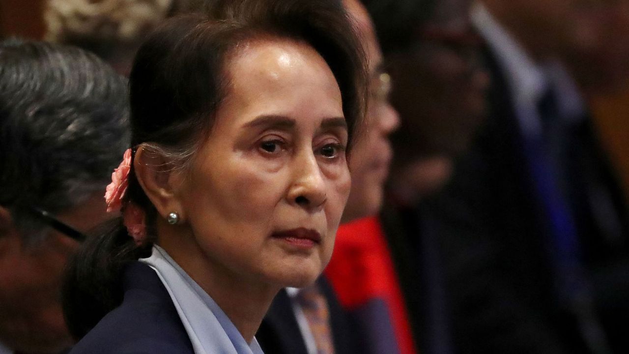 Peace Prize laureate Suu Kyi denies allegations of Rohingya genocide by Myanmar military. Image via Sky News.