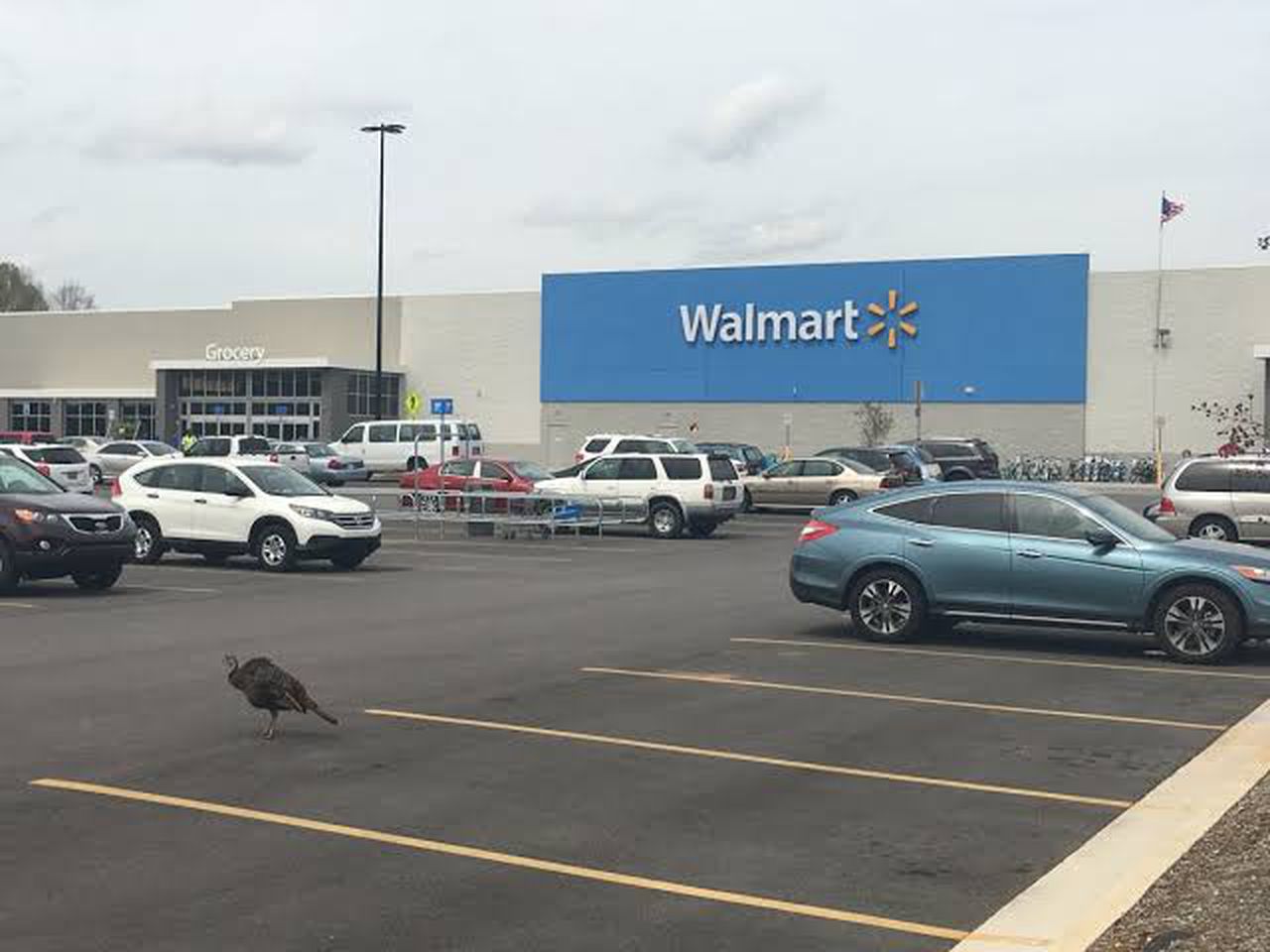 Three people killed at Walmart shooting in Duncan, Oklahoma