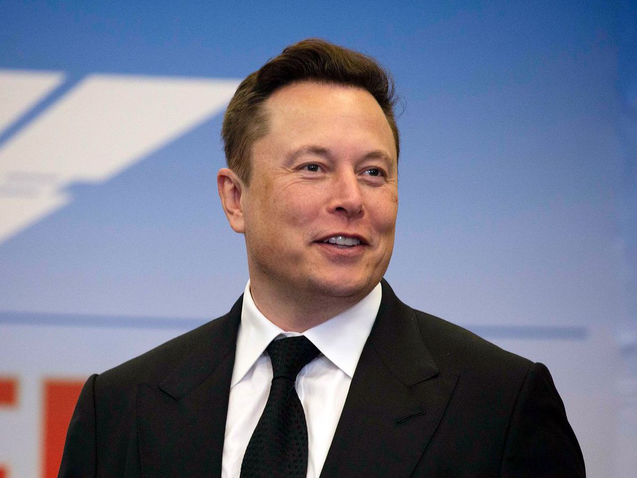 Elon Musk Gains $8 Billion to Become World’s Fourth-Richest Person