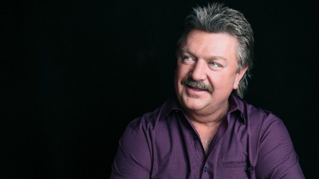 Country music legend Joe Diffie dead at 61 due to coronavirus. Image via News Channel 5.
