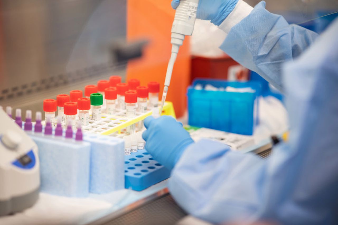 The companies are using standard coronavirus testing procedures, image via Getty Images