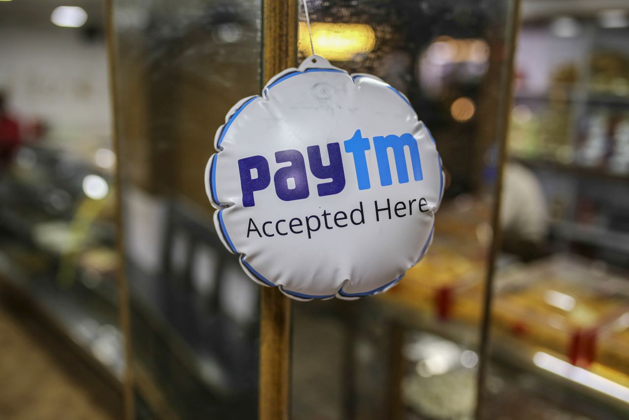 Paytm receives investment of up to 1 billion USD. Image via Bloomberg.