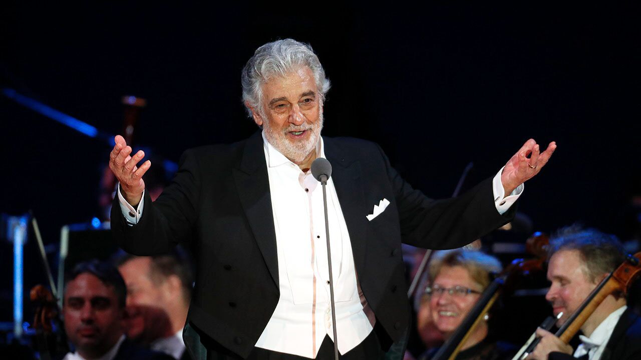 Spanish opera singer Plácido Domingo tests positive for coronavirus