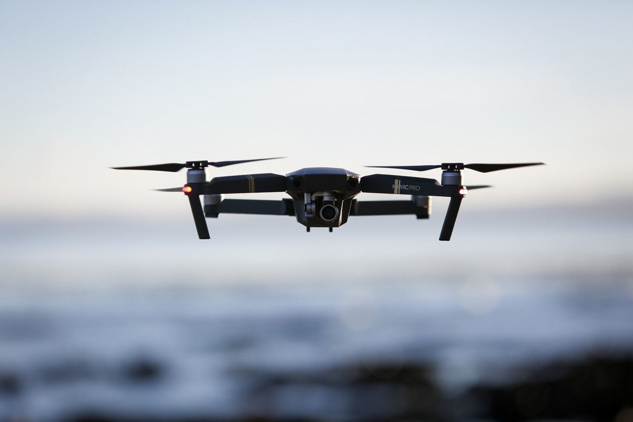 US government to stop using Chinese-manufactured drones in civilian drone program. Image via Getty Images.