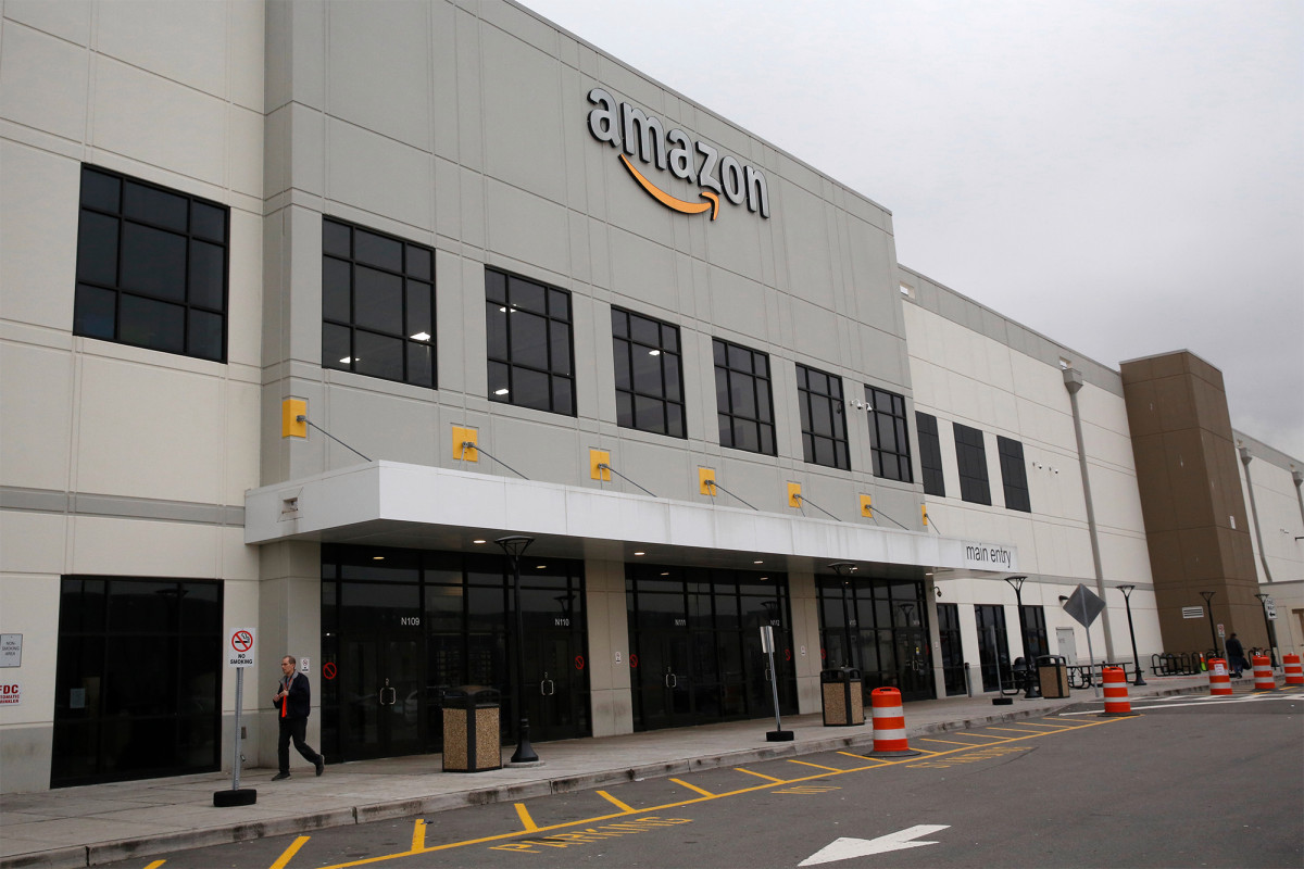 Amazon workers at Staten Island warehouse to stage walkout over coronavirus