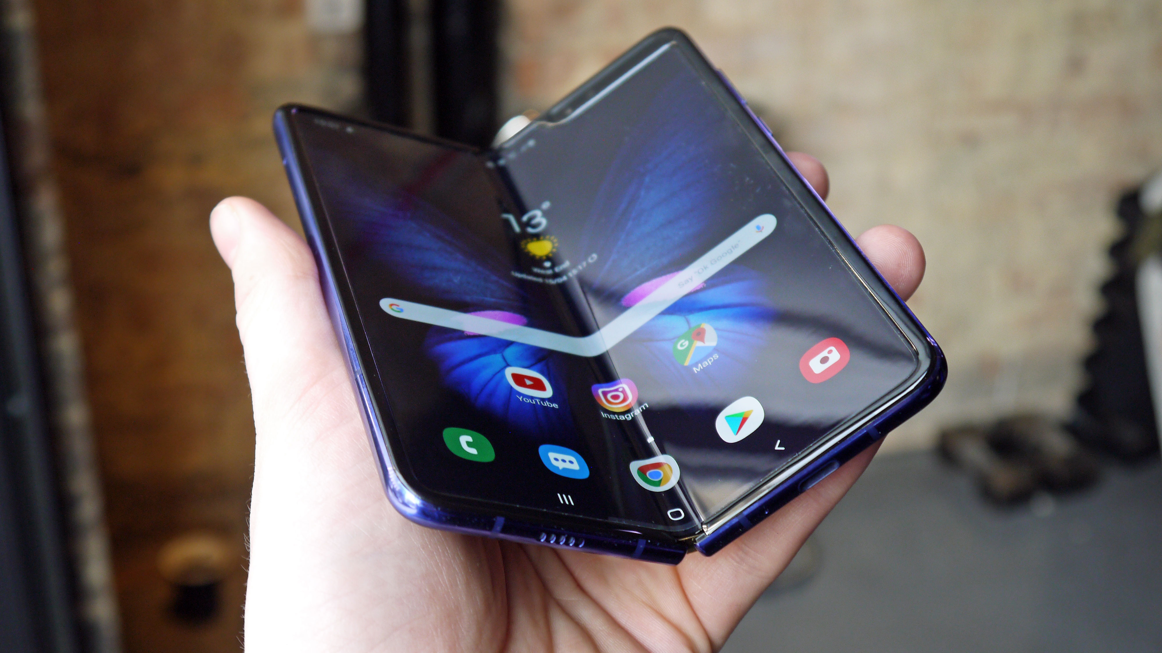 Samsung's reported sales figures for the Galaxy Fold still vague. Image via TechRadar.