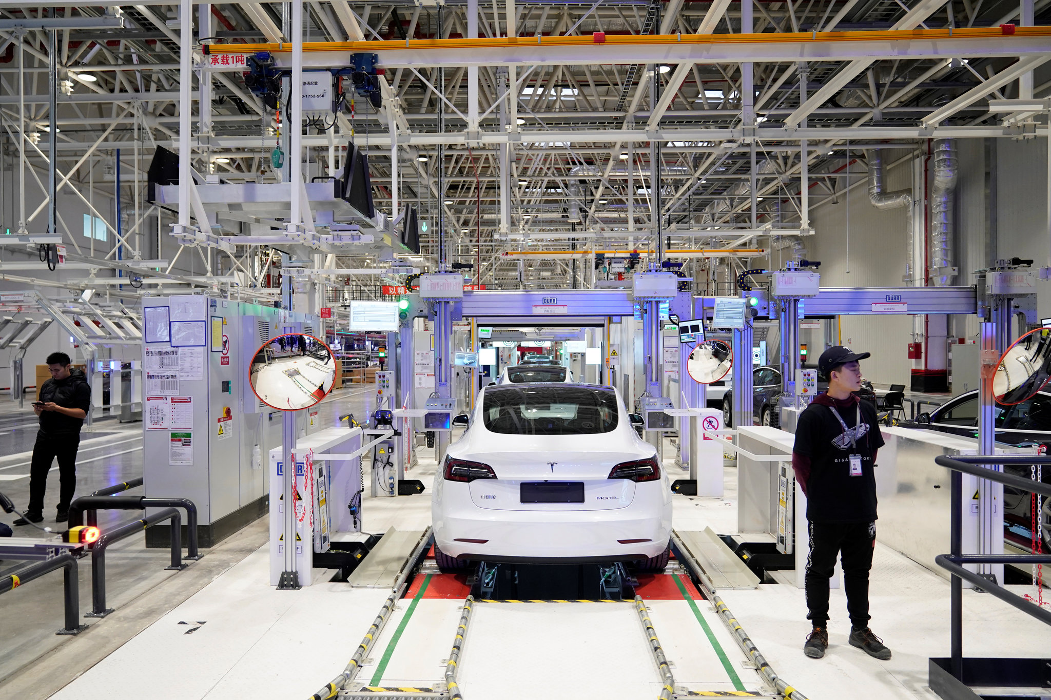 The shutdown will lower Tesla's profits for the first quarter, image via Reuters