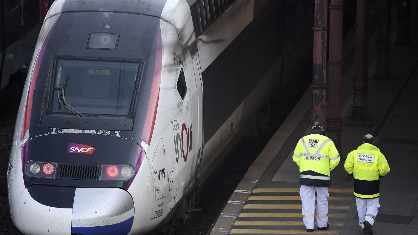 France Transfers Coronavirus Patients On High-Speed Train With Mobile Emergency Room