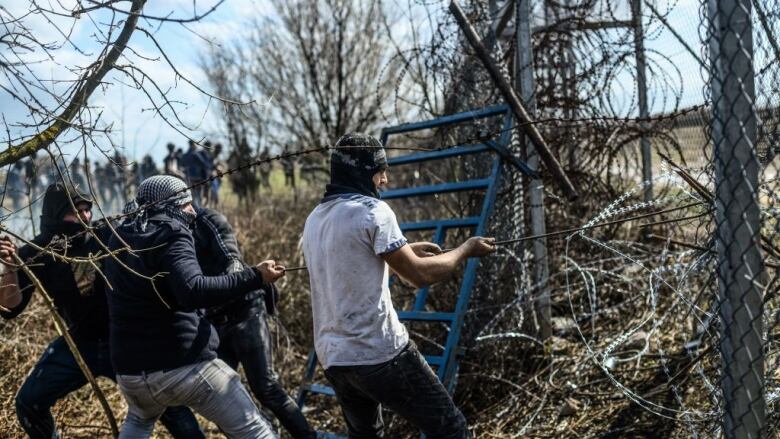 Turkey has asked Europe to help with this refugee crisis, image via Getty Images