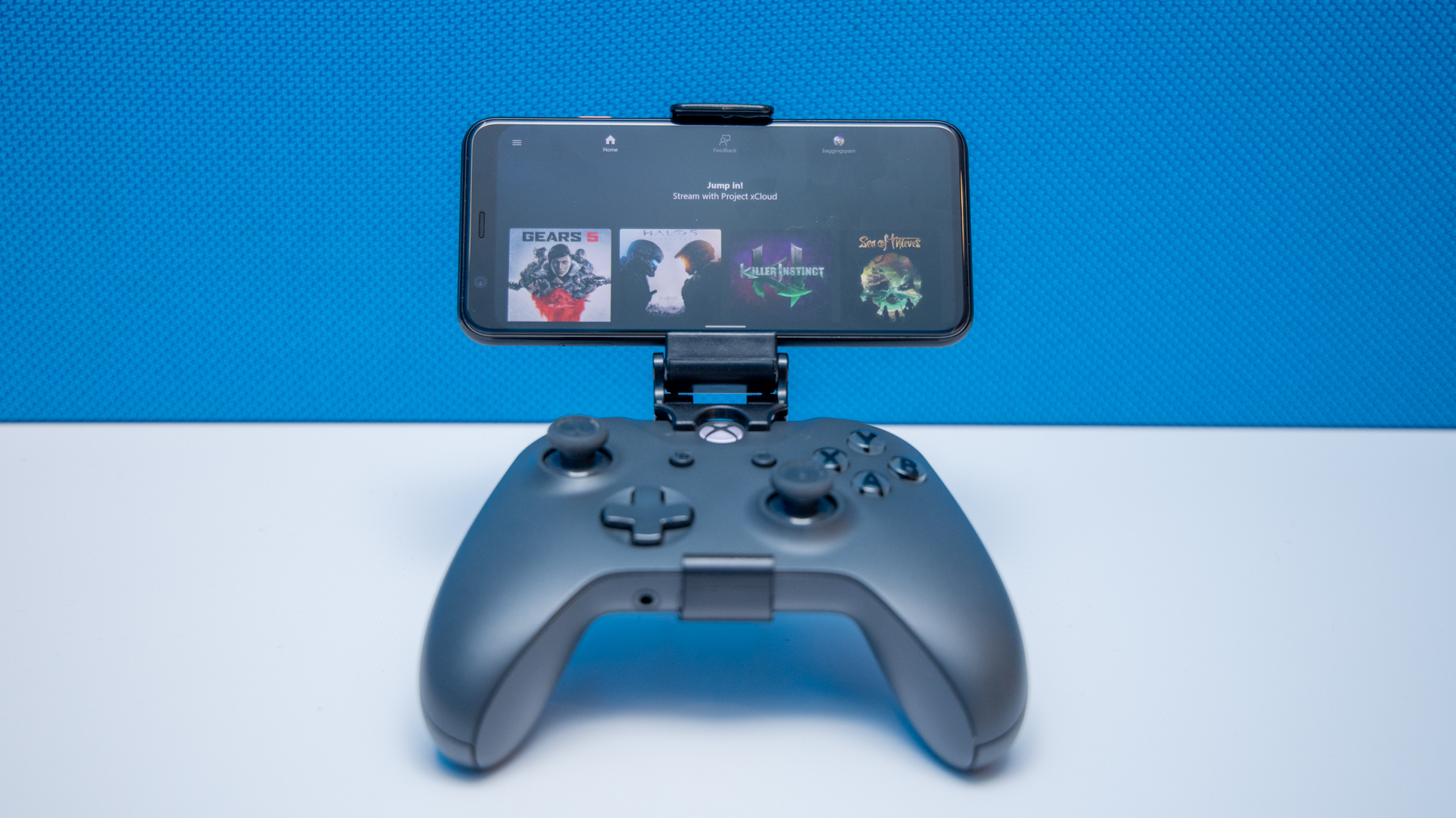Microsoft and Samsung team up to offer Xbox-based mobile gaming service. Image via IGN.